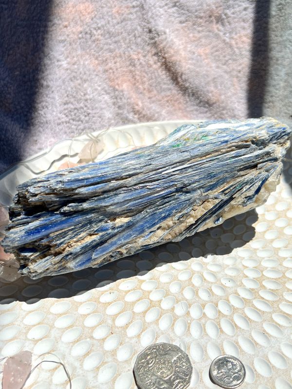 1732 kg Blue Kyanite Crystal AAA quality